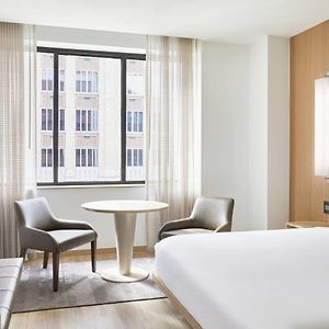 King Room Mobility or hearing accessible